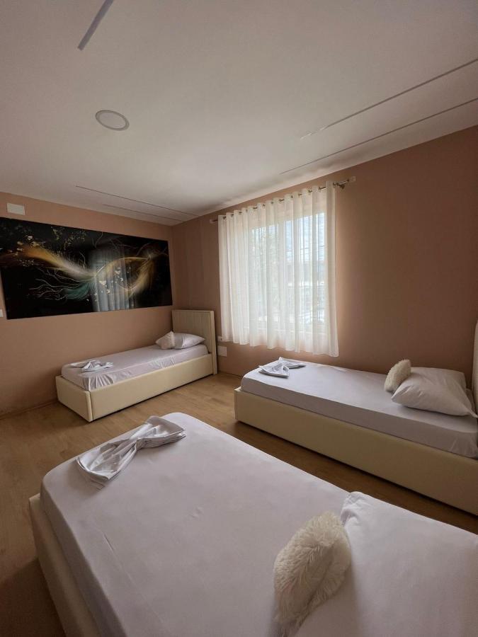 Miqt Guest House Shkodër Екстериор снимка