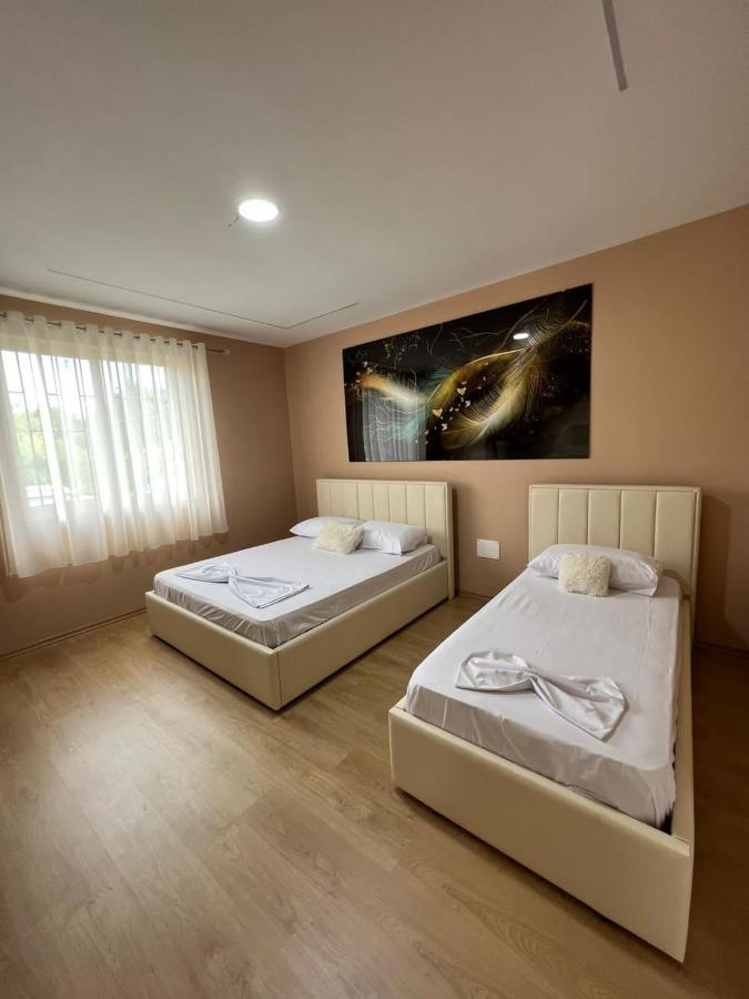 Miqt Guest House Shkodër Екстериор снимка