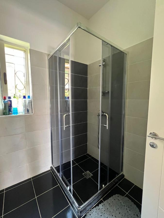 Miqt Guest House Shkodër Екстериор снимка